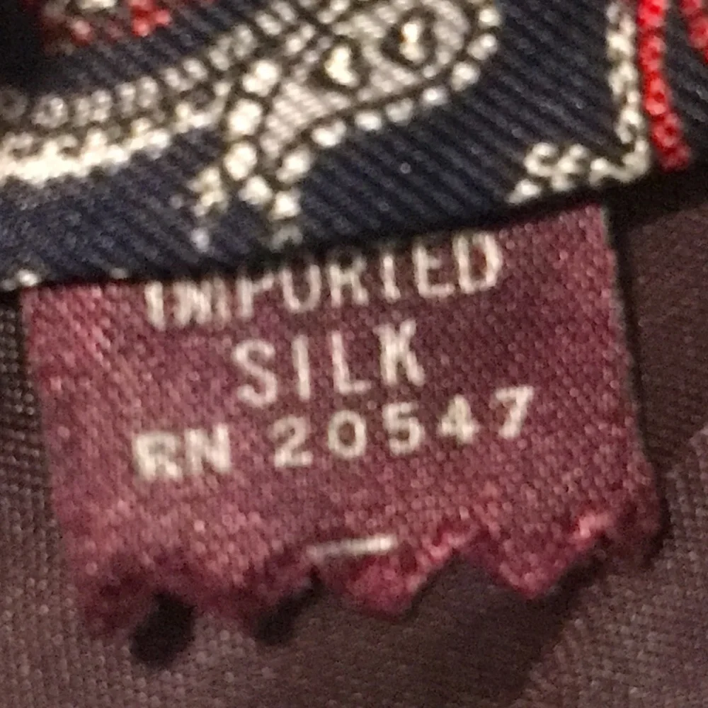 Lord & Taylor Silk Tie Mens Navy Blue Red Paisley Designer Luxury The Mans Shop‎